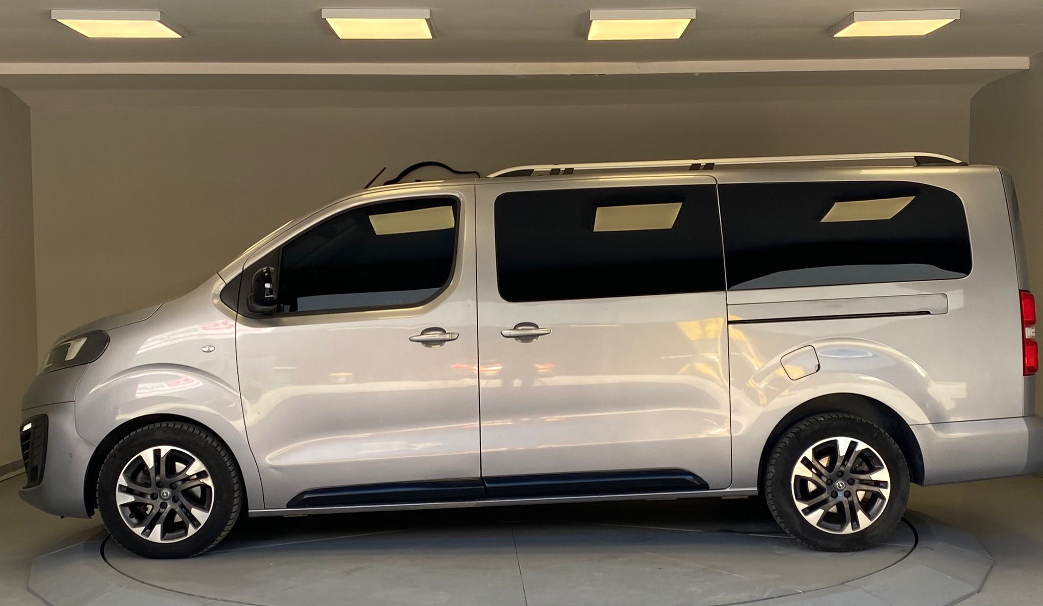 OPEL ZAFIRA 4